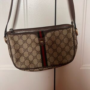 Authentic Gucci shoulder bag